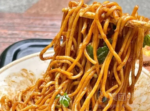 王记红油粉面馆(同学街店)